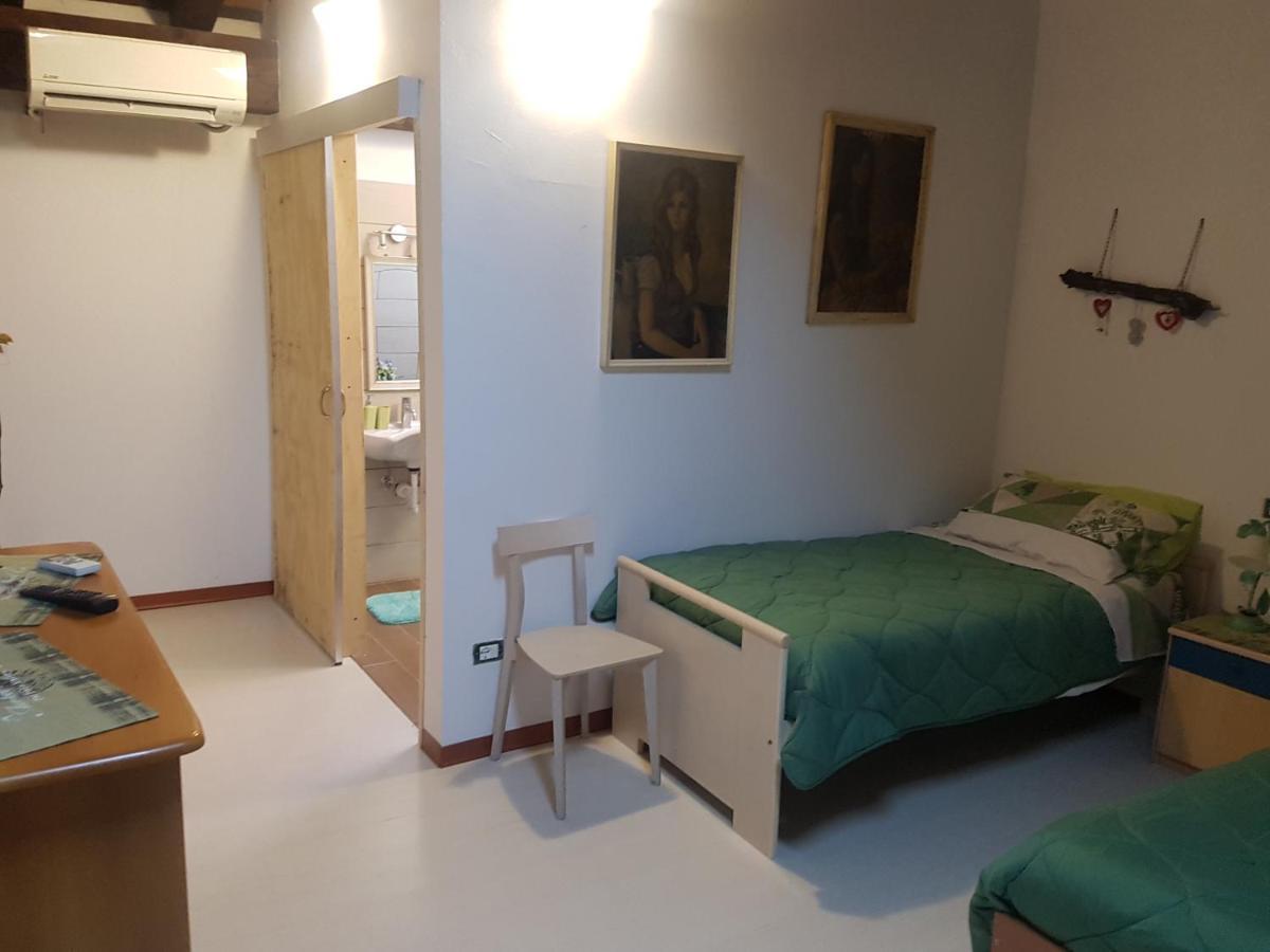 Al Fienile Hotell Orzano Exteriör bild