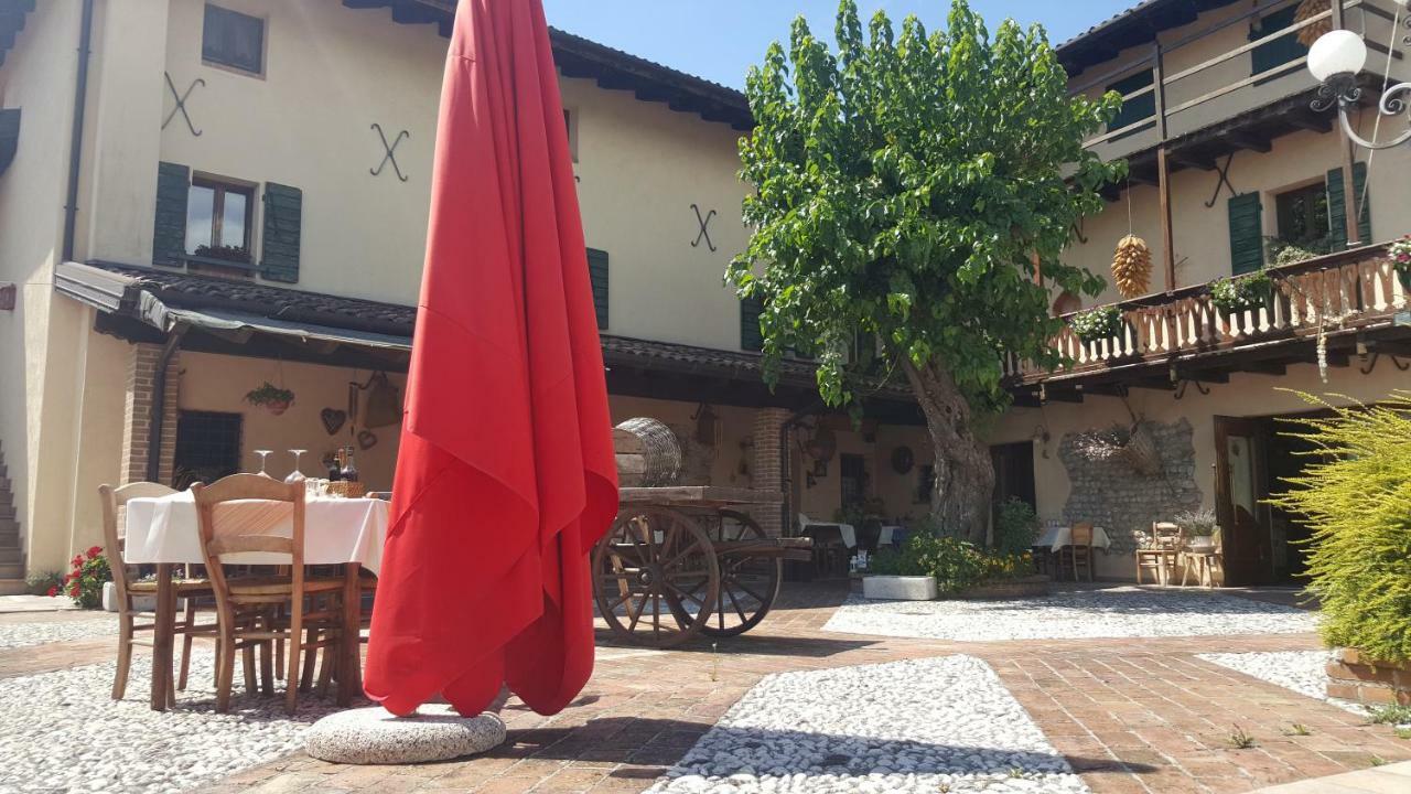 Al Fienile Hotell Orzano Exteriör bild