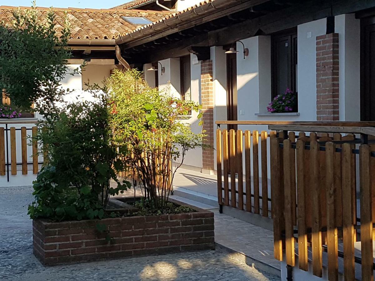 Al Fienile Hotell Orzano Exteriör bild