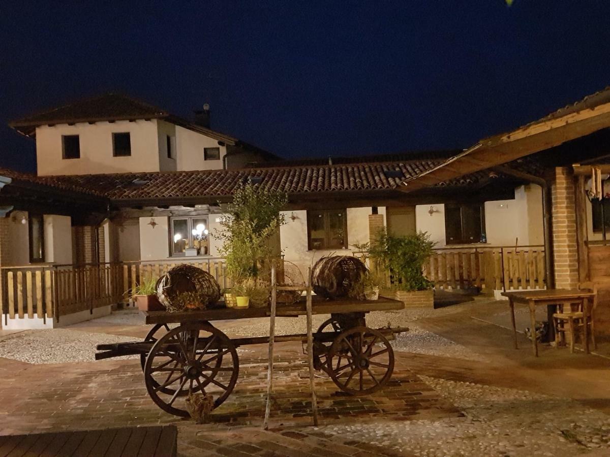 Al Fienile Hotell Orzano Exteriör bild