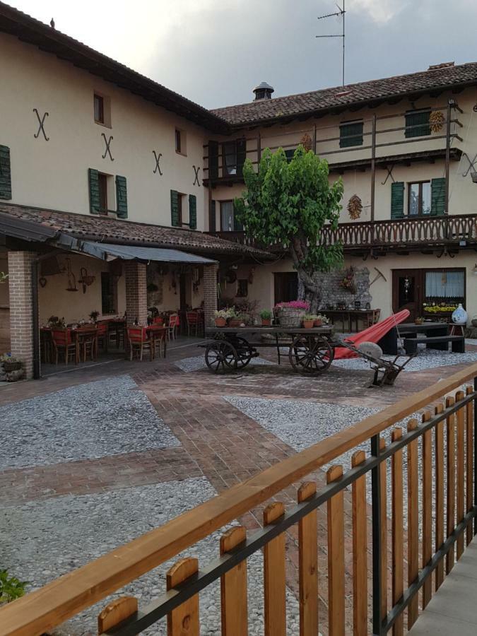 Al Fienile Hotell Orzano Exteriör bild